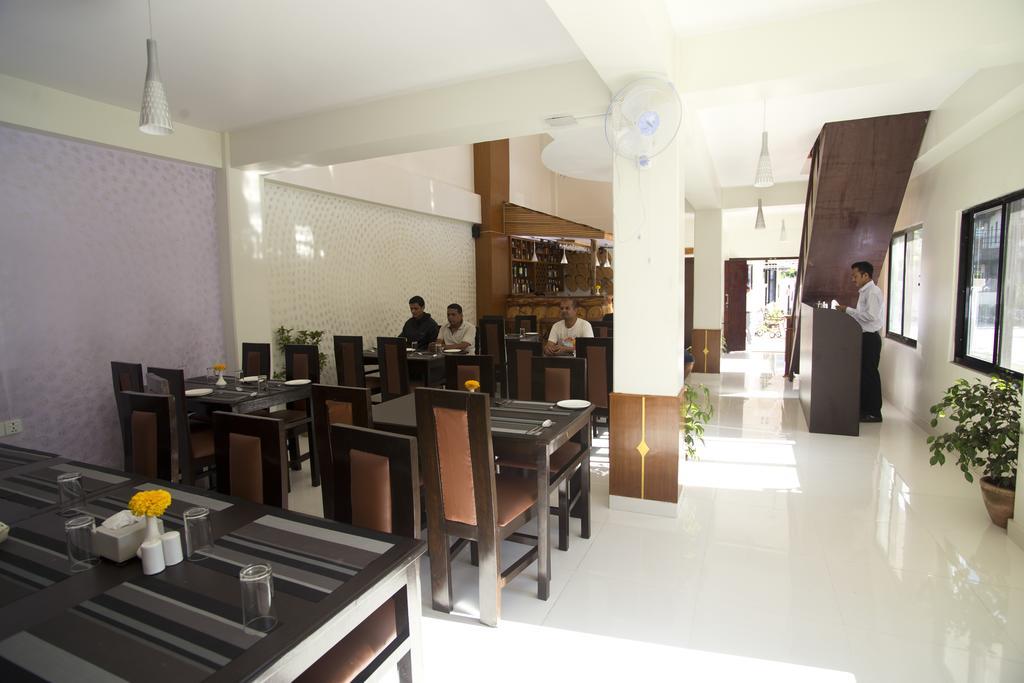 Hotel Swapna Bagh- Your Place Pokhara Exteriör bild